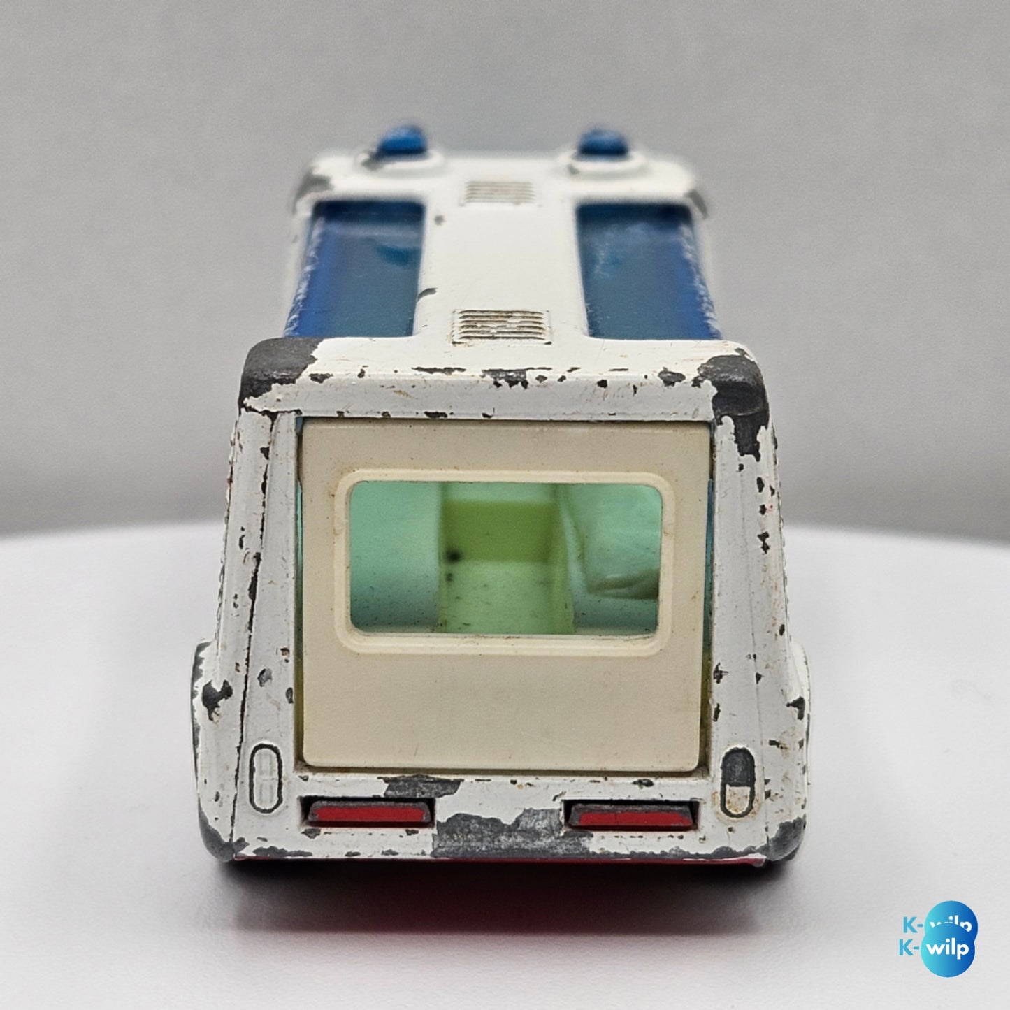 Stretcher Fetcha Ambulance #46 Matchbox Superfast 1:64 Lesney Scale Die-Cast (Loose)
