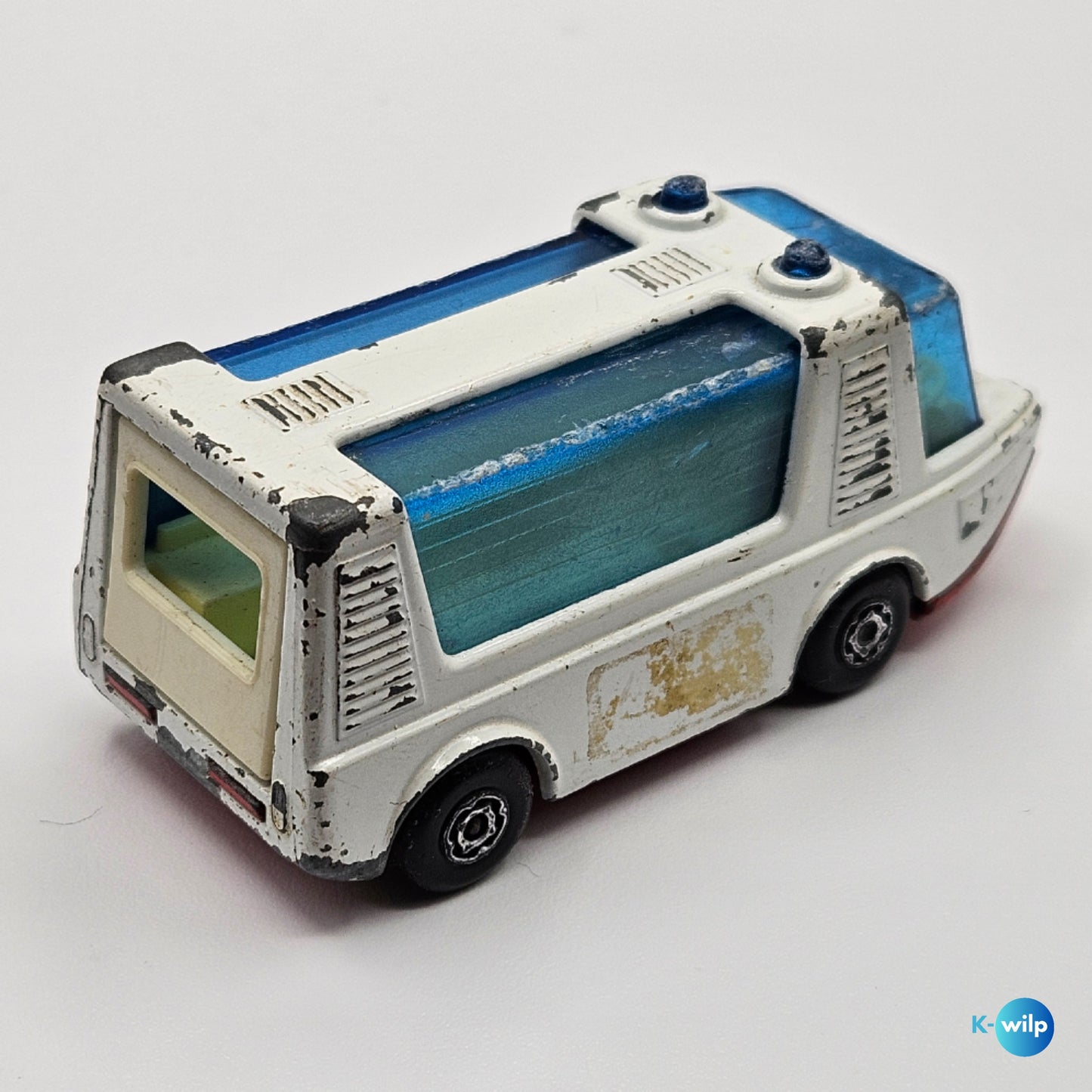 Stretcher Fetcha Ambulance #46 Matchbox Superfast 1:64 Lesney Scale Die-Cast (Loose)