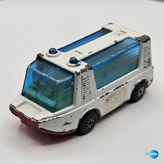 Stretcher Fetcha Ambulance #46 Matchbox Superfast 1:64 Lesney Scale Die-Cast (Loose)