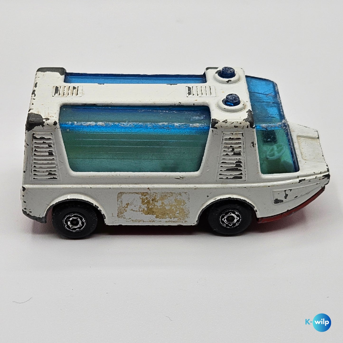 Stretcher Fetcha Ambulance #46 Matchbox Superfast 1:64 Lesney Scale Die-Cast (Loose)