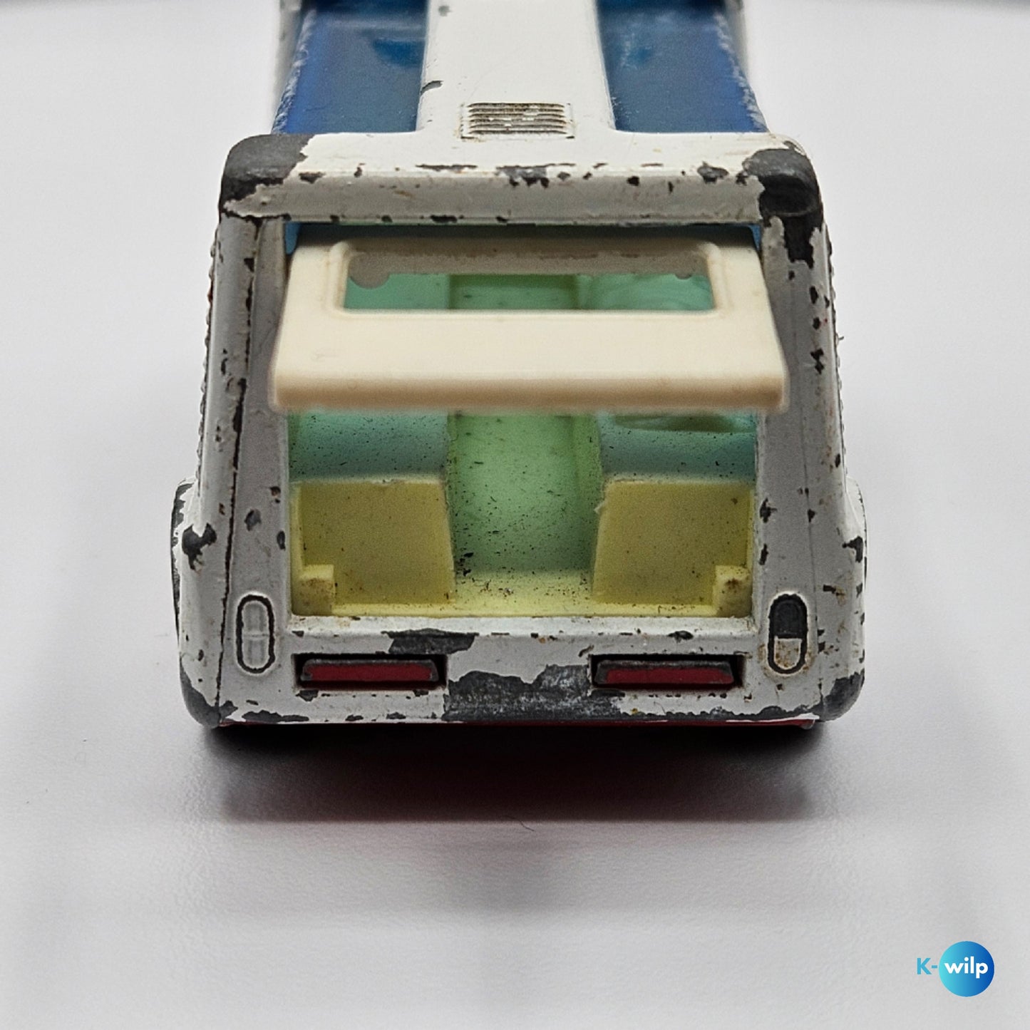 Stretcher Fetcha Ambulance #46 Matchbox Superfast 1:64 Lesney Scale Die-Cast (Loose)
